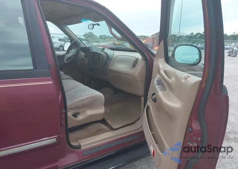 1997 Ford Expedition Eddie Bauer/Xlt из США, поврежденный, VIN 1FMEU18W2VLB00076